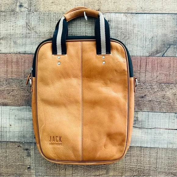Jack By Jill E Designs Lenox 15” Leather Laptop/Ipad Portfolio.